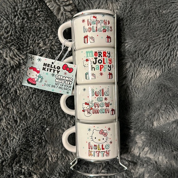 NWT Hello Kitty Christmas 3 oz Mug Set - Picture 1 of 4